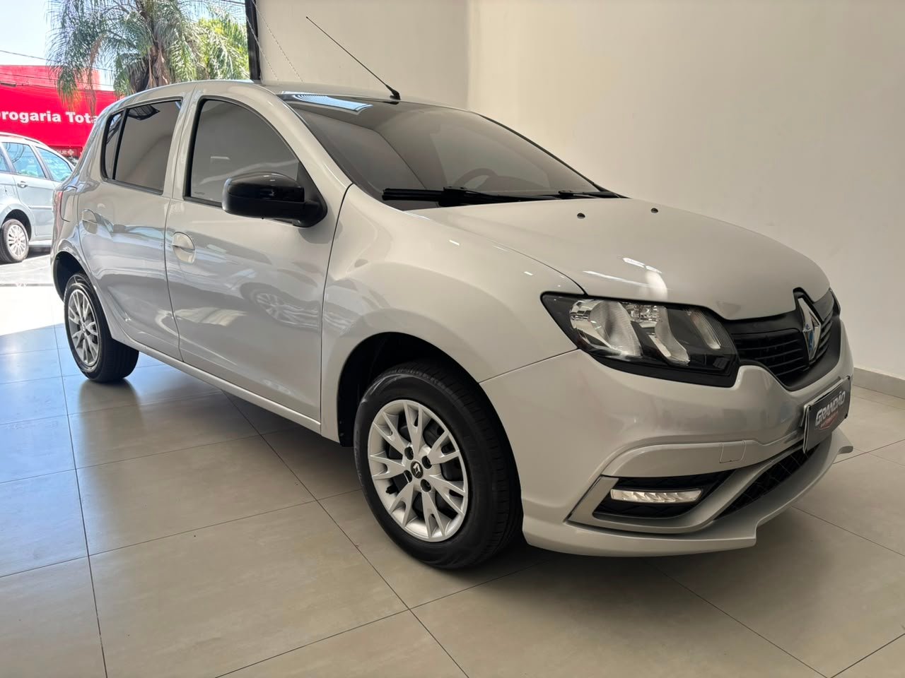 SANDERO VERSAO S